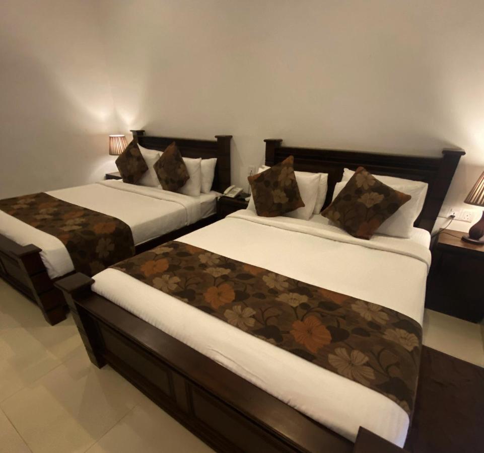 Hotel Bamiyan 康提 外观 照片
