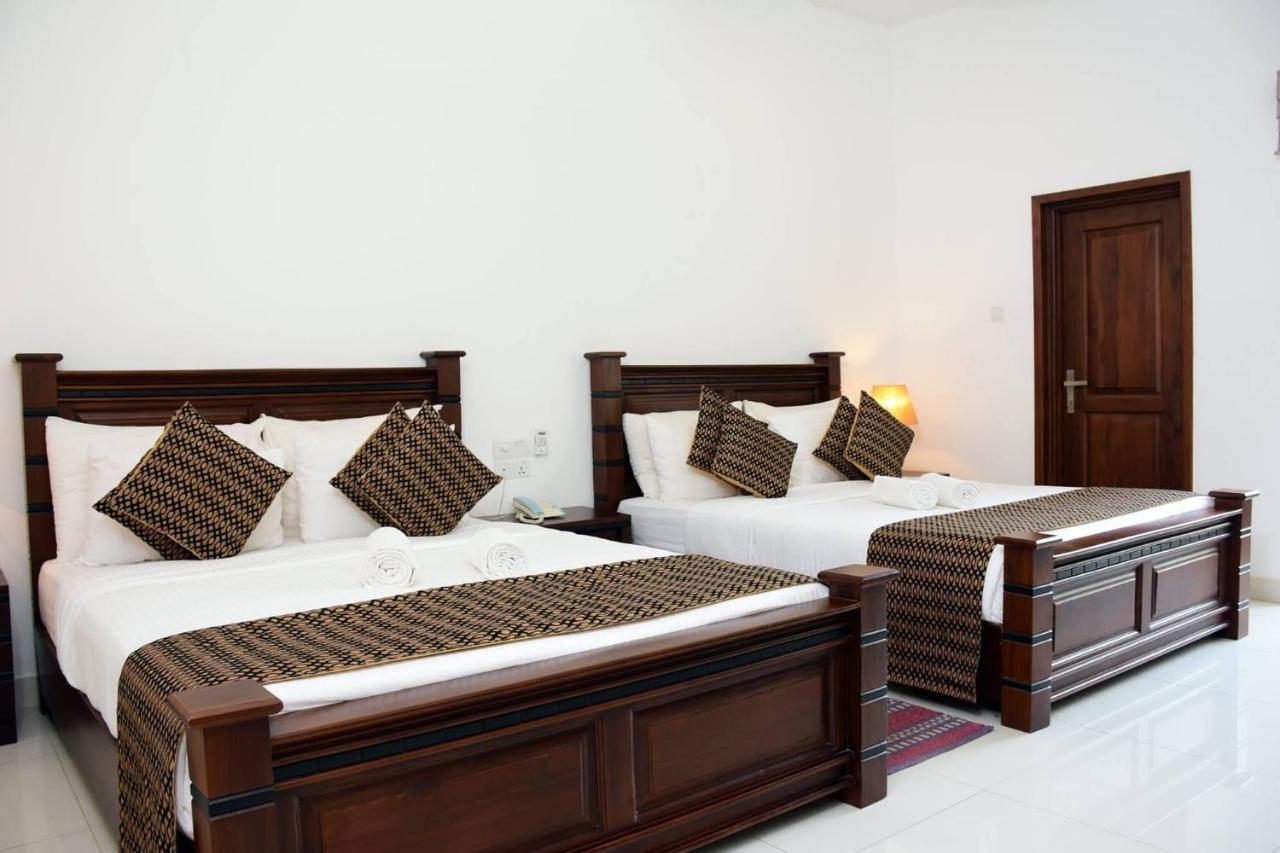Hotel Bamiyan 康提 外观 照片