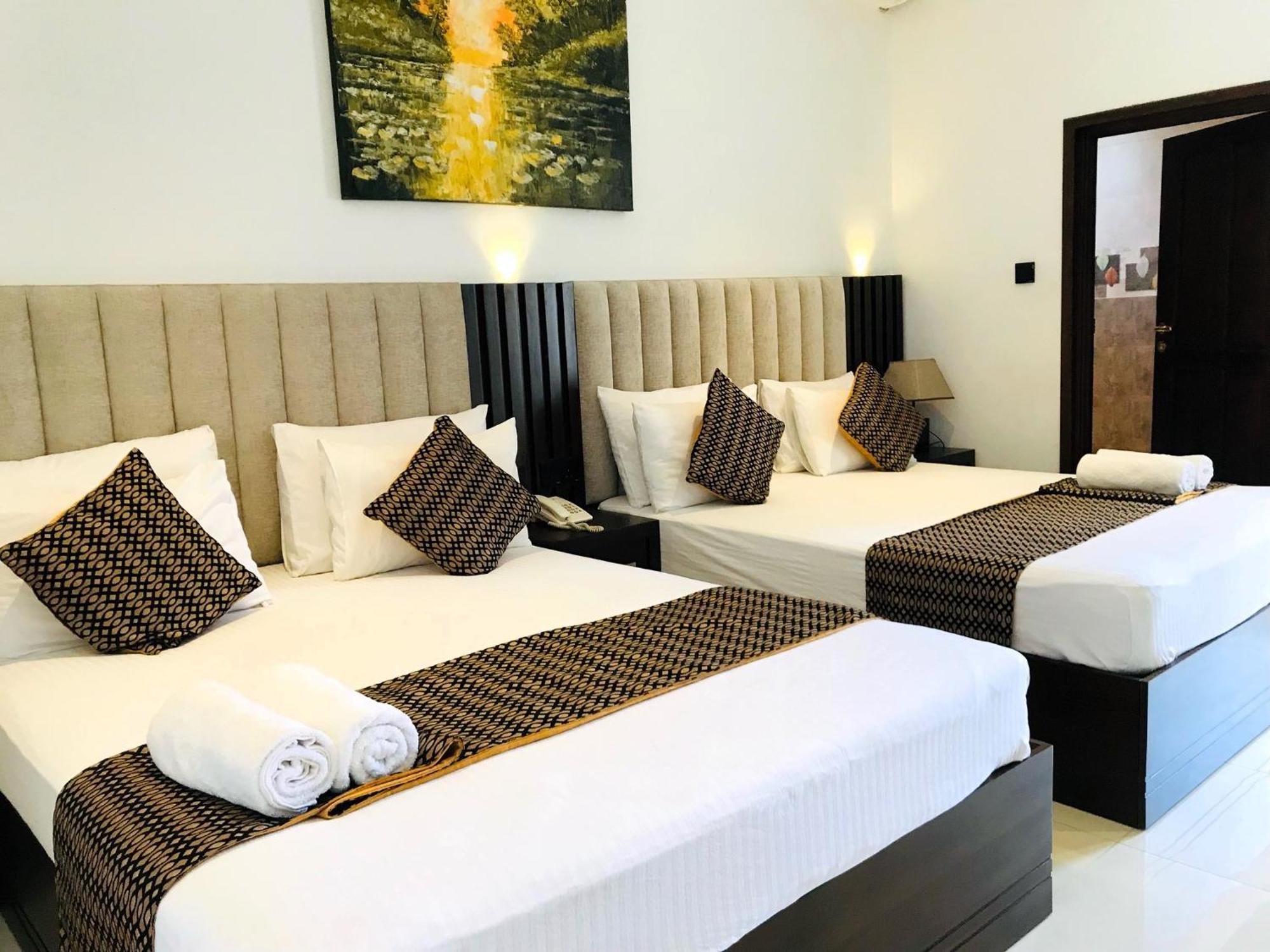 Hotel Bamiyan 康提 外观 照片